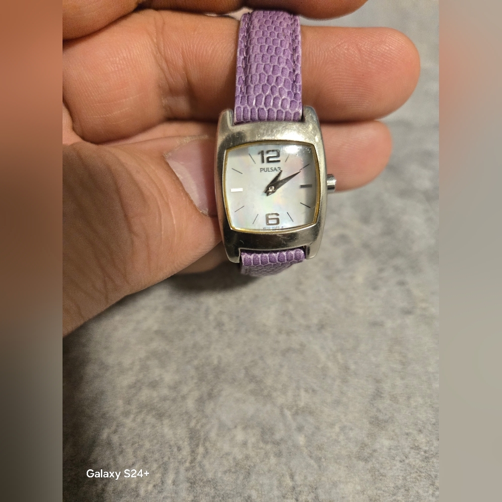 Pulsar Watch Women VC10-XD28 20mm Silver Tone Purple Leather Band New Battery - Picture 3 of 7